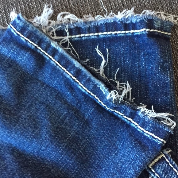 👖HandUpcycled MissMe Capri Jeans👖 - Picture 8 of 8